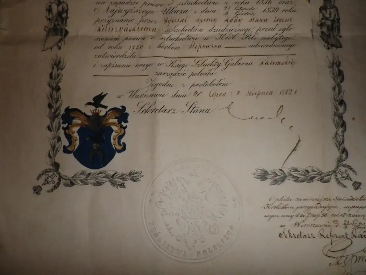stary dokument szlachecki lub herb rodowy